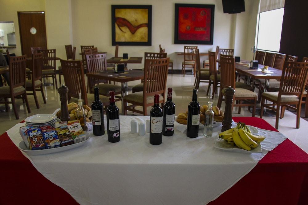 Hotel Soleil Business Class Celaya Zewnętrze zdjęcie