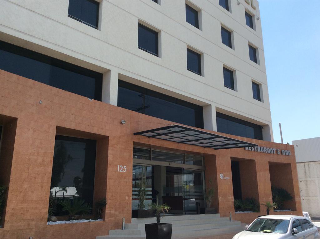 Hotel Soleil Business Class Celaya Zewnętrze zdjęcie