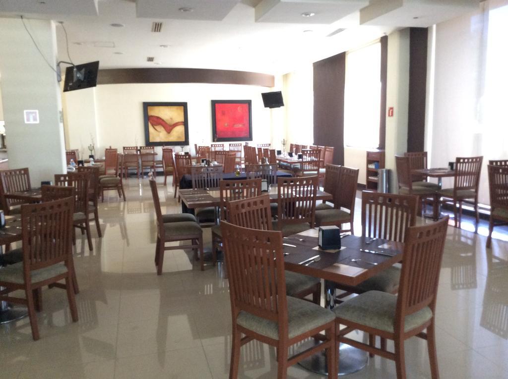 Hotel Soleil Business Class Celaya Zewnętrze zdjęcie